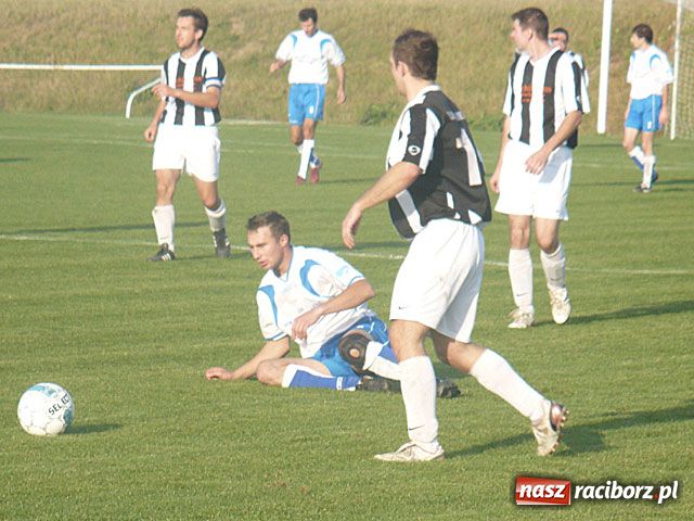 Zdjęcie w galerii na portalu naszraciborz.pl: Klasa B: Buków: A sędzia rządził i dzielił… wiadomości z regionu