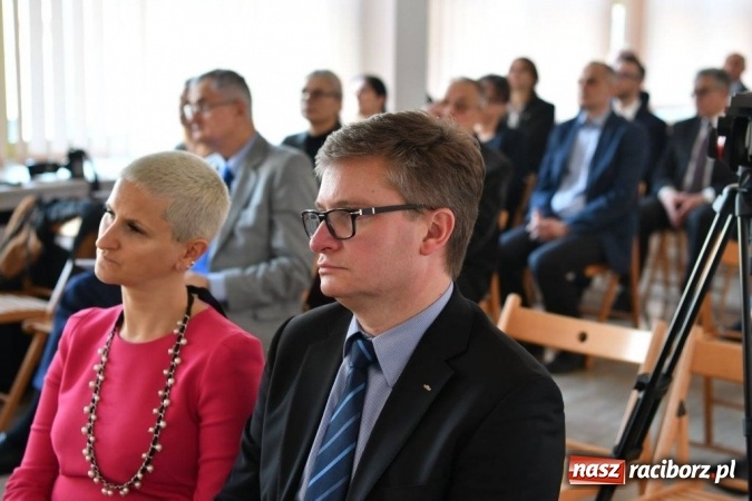 Zdjęcie w galerii na portalu naszraciborz.pl: Kocioł fluidalny dla Synthos S.A. W Oświęcimiu podsumowano I etap modyfikacji inwestycji energetycznych wiadomości z regionu