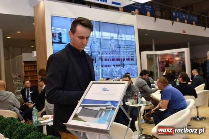 Zdjęcie w galerii na portalu naszraciborz.pl: EKO-OKNA na targach BUDMA 2017 wiadomości z regionu
