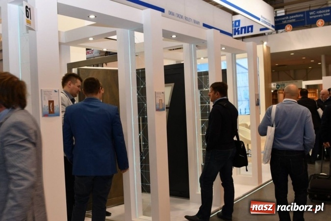 Zdjęcie w galerii na portalu naszraciborz.pl: EKO-OKNA na targach BUDMA 2017 wiadomości z regionu