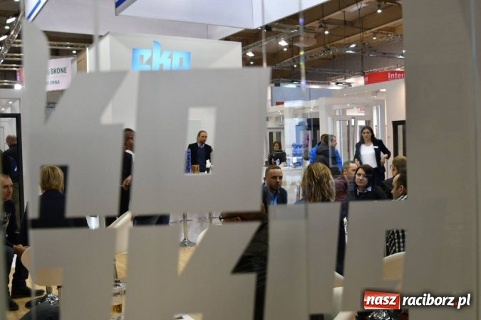Zdjęcie w galerii na portalu naszraciborz.pl: EKO-OKNA na targach BUDMA 2017 wiadomości z regionu
