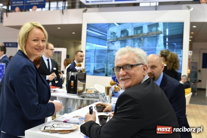Zdjęcie w galerii na portalu naszraciborz.pl: EKO-OKNA na targach BUDMA 2017 wiadomości z regionu