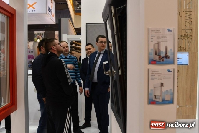 Zdjęcie w galerii na portalu naszraciborz.pl: EKO-OKNA na targach BUDMA 2017 wiadomości z regionu