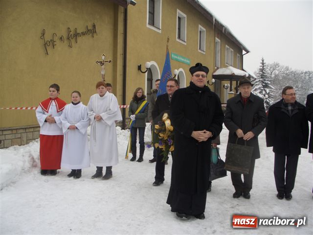 Zdjęcie w galerii na portalu naszraciborz.pl: Fotoreportaż z mszy z okazji 20-lecia DFK wiadomości z regionu