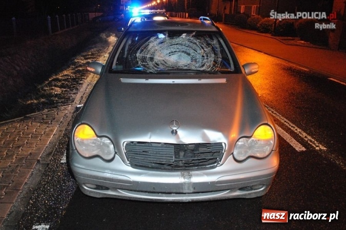 Zdjęcie w galerii na portalu naszraciborz.pl: Pijany 32-latek z Raciborza, bez prawa jazdy, potrącił pieszego w Czerwionce-Leszczynach i uciekł z miejsca zdarzenia wiadomości z regionu