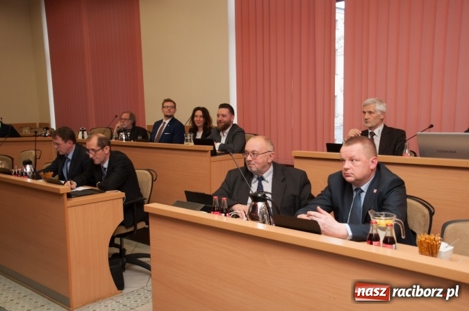 Zdjęcie w galerii na portalu naszraciborz.pl: Rada Miasta podjęła decyzję - mamy Rondo Żołnierzy Niezłomnych wiadomości z regionu