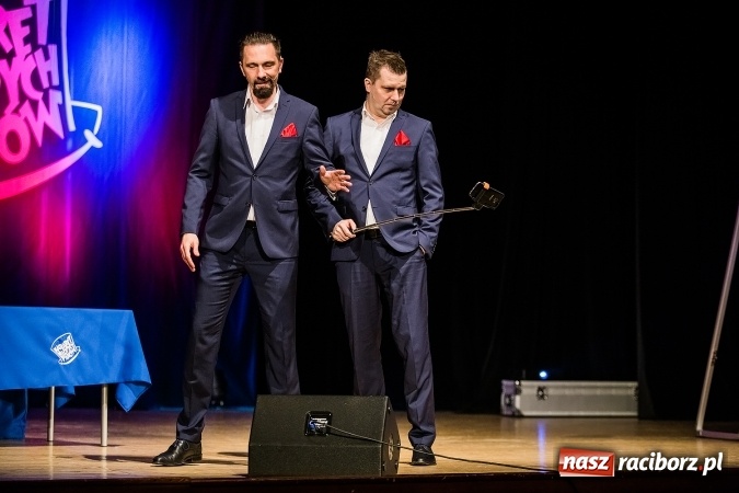 Zdjęcie w galerii na portalu naszraciborz.pl: Kabaret Młodych Panów bawił w RCK wiadomości z regionu
