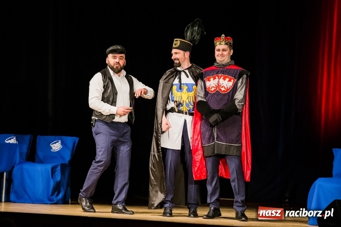 Zdjęcie w galerii na portalu naszraciborz.pl: Kabaret Młodych Panów bawił w RCK wiadomości z regionu