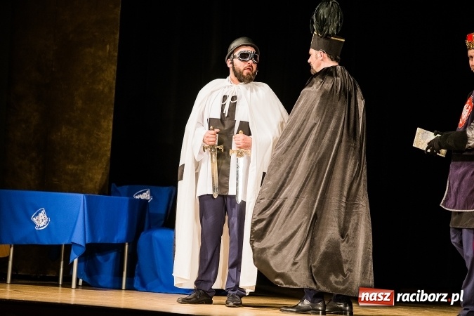 Zdjęcie w galerii na portalu naszraciborz.pl: Kabaret Młodych Panów bawił w RCK wiadomości z regionu