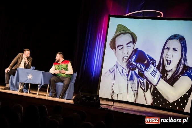 Zdjęcie w galerii na portalu naszraciborz.pl: Kabaret Młodych Panów bawił w RCK wiadomości z regionu