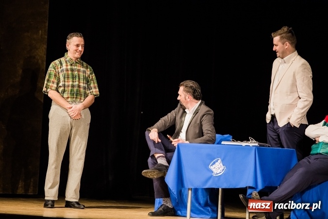Zdjęcie w galerii na portalu naszraciborz.pl: Kabaret Młodych Panów bawił w RCK wiadomości z regionu