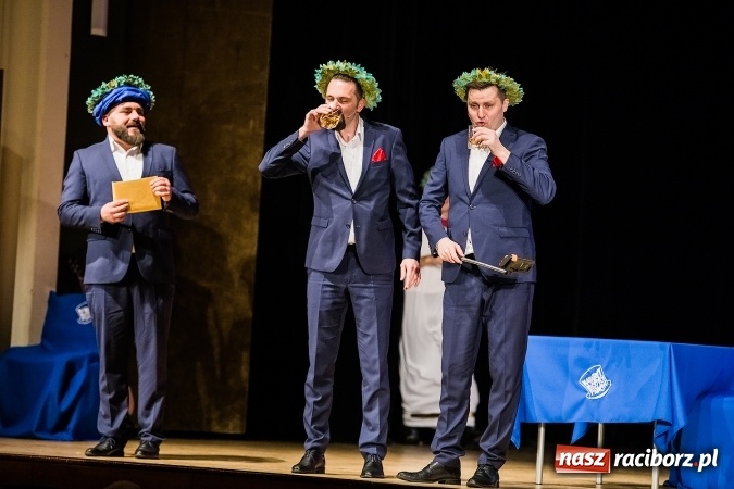 Zdjęcie w galerii na portalu naszraciborz.pl: Kabaret Młodych Panów bawił w RCK wiadomości z regionu