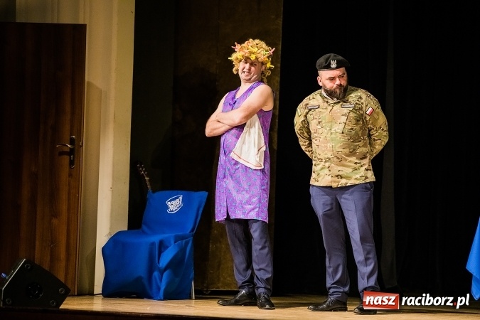 Zdjęcie w galerii na portalu naszraciborz.pl: Kabaret Młodych Panów bawił w RCK wiadomości z regionu