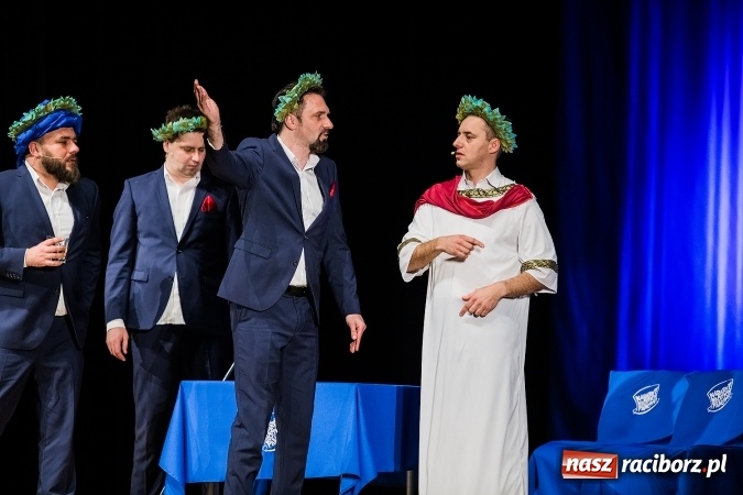 Zdjęcie w galerii na portalu naszraciborz.pl: Kabaret Młodych Panów bawił w RCK wiadomości z regionu
