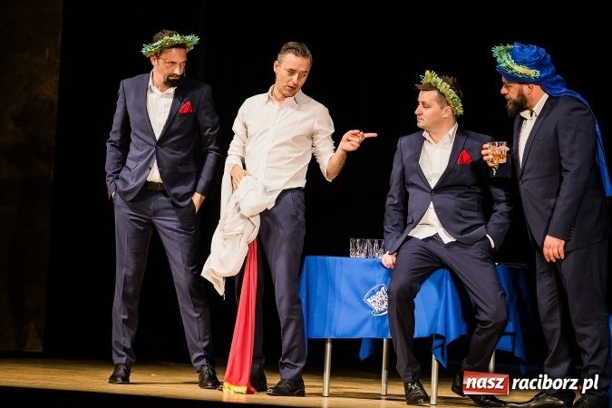 Zdjęcie w galerii na portalu naszraciborz.pl: Kabaret Młodych Panów bawił w RCK wiadomości z regionu