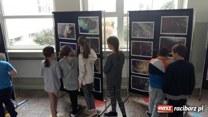Zdjęcie w galerii na portalu naszraciborz.pl: Szkoła Podstawowa nr 1 realizuje projekt NASA wiadomości z regionu