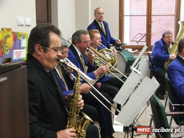 Zdjęcie w galerii na portalu naszraciborz.pl: 57 lat gry na tubie wiadomości z regionu