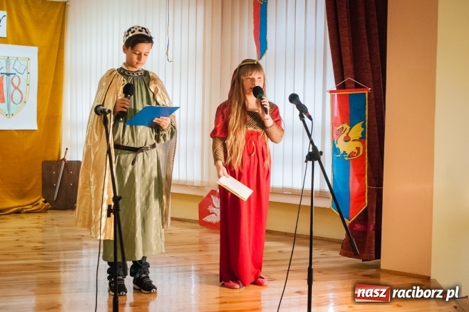 Zdjęcie w galerii na portalu naszraciborz.pl: Święto Patronów w Szkole Podstawowej nr 18 im. Książąt Raciborskich wiadomości z regionu