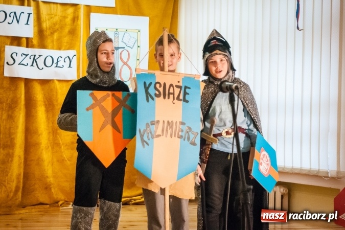 Zdjęcie w galerii na portalu naszraciborz.pl: Święto Patronów w Szkole Podstawowej nr 18 im. Książąt Raciborskich wiadomości z regionu