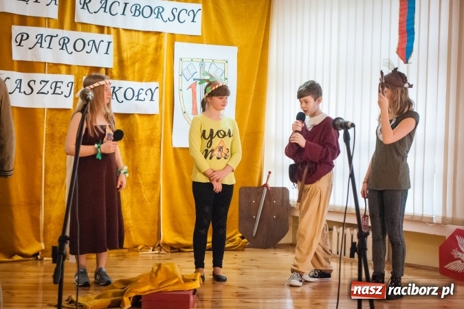 Zdjęcie w galerii na portalu naszraciborz.pl: Święto Patronów w Szkole Podstawowej nr 18 im. Książąt Raciborskich wiadomości z regionu