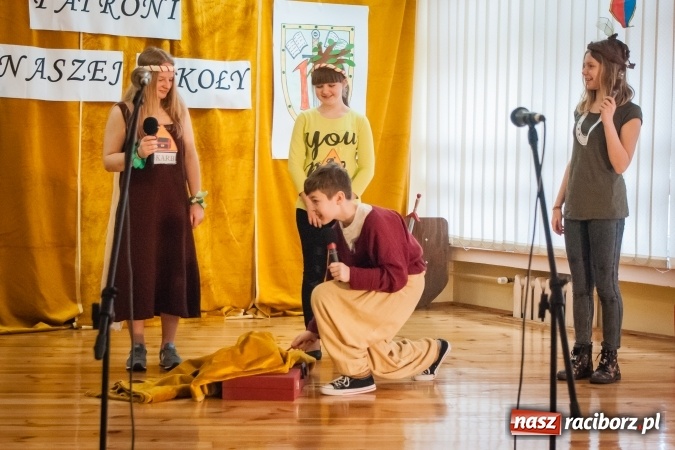 Zdjęcie w galerii na portalu naszraciborz.pl: Święto Patronów w Szkole Podstawowej nr 18 im. Książąt Raciborskich wiadomości z regionu