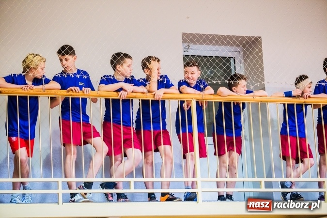 Zdjęcie w galerii na portalu naszraciborz.pl: Mini koszykówka chłopców szkół podstawowych wiadomości z regionu