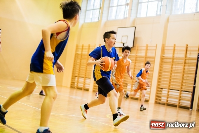 Zdjęcie w galerii na portalu naszraciborz.pl: Mini koszykówka chłopców szkół podstawowych wiadomości z regionu
