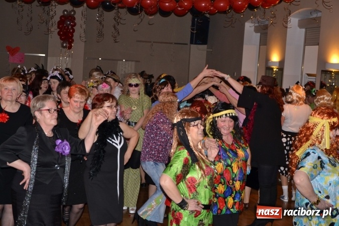 Zdjęcie w galerii na portalu naszraciborz.pl: Babski comber. Oj, co to się działo w tym Tworkowie  wiadomości z regionu