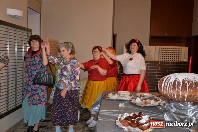 Zdjęcie w galerii na portalu naszraciborz.pl: Babski comber. Oj, co to się działo w tym Tworkowie  wiadomości z regionu