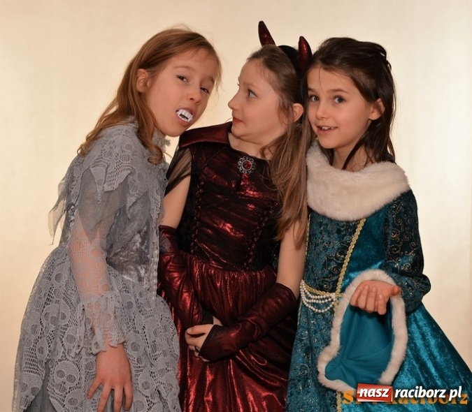 Zdjęcie w galerii na portalu naszraciborz.pl: Bal nad balami w Szkole Podstawowej nr 4  wiadomości z regionu