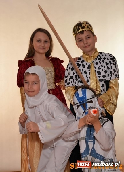 Zdjęcie w galerii na portalu naszraciborz.pl: Bal nad balami w Szkole Podstawowej nr 4  wiadomości z regionu