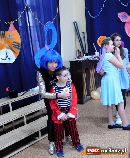 Zdjęcie w galerii na portalu naszraciborz.pl: Bal nad balami w Szkole Podstawowej nr 4  wiadomości z regionu