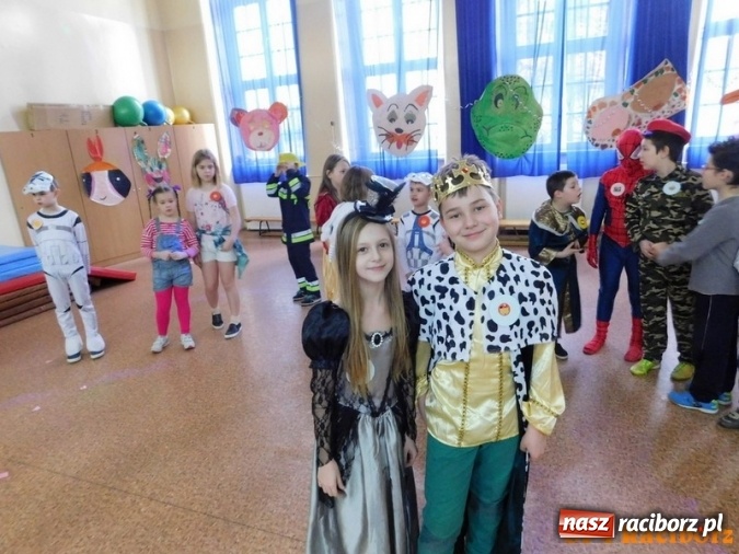 Zdjęcie w galerii na portalu naszraciborz.pl: Bal nad balami w Szkole Podstawowej nr 4  wiadomości z regionu