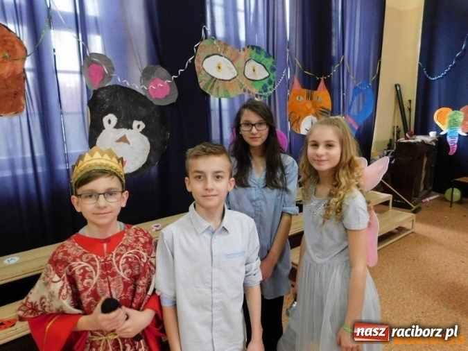 Zdjęcie w galerii na portalu naszraciborz.pl: Bal nad balami w Szkole Podstawowej nr 4  wiadomości z regionu