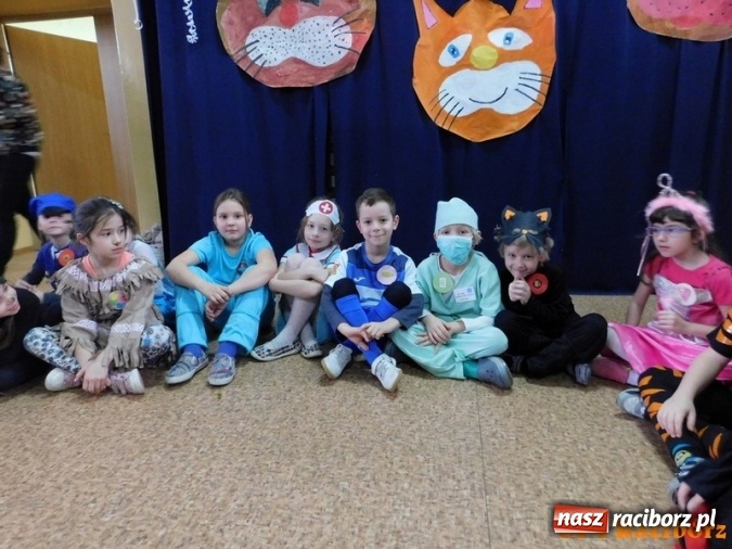 Zdjęcie w galerii na portalu naszraciborz.pl: Bal nad balami w Szkole Podstawowej nr 4  wiadomości z regionu