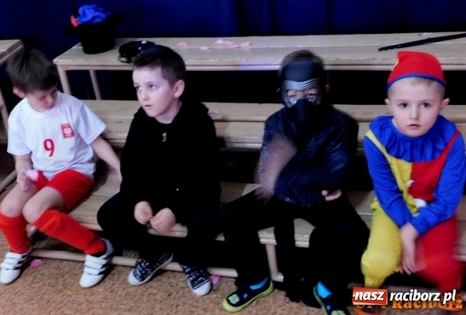 Zdjęcie w galerii na portalu naszraciborz.pl: Bal nad balami w Szkole Podstawowej nr 4  wiadomości z regionu