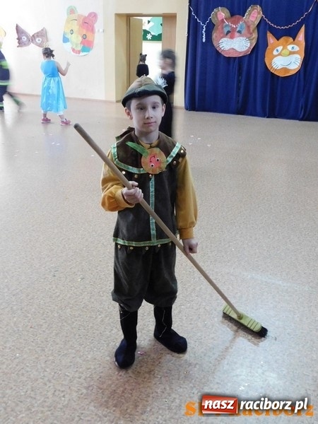 Zdjęcie w galerii na portalu naszraciborz.pl: Bal nad balami w Szkole Podstawowej nr 4  wiadomości z regionu