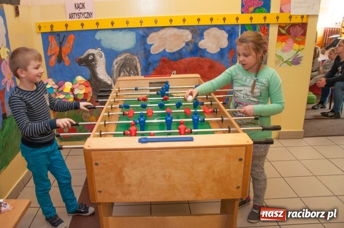 Zdjęcie w galerii na portalu naszraciborz.pl: Szkoła Podstawowa nr 18 im. Książąt Raciborskich w Raciborzu prowadzi zapisy do klas sportowych wiadomości z regionu