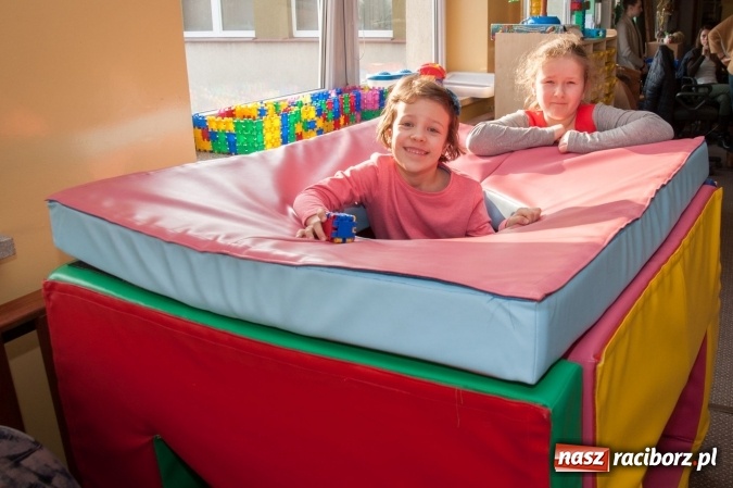 Zdjęcie w galerii na portalu naszraciborz.pl: Szkoła Podstawowa nr 18 im. Książąt Raciborskich w Raciborzu prowadzi zapisy do klas sportowych wiadomości z regionu