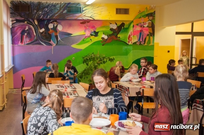 Zdjęcie w galerii na portalu naszraciborz.pl: Szkoła Podstawowa nr 18 im. Książąt Raciborskich w Raciborzu prowadzi zapisy do klas sportowych wiadomości z regionu