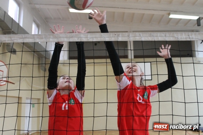 Zdjęcie w galerii na portalu naszraciborz.pl: Szkoła Podstawowa nr 18 im. Książąt Raciborskich w Raciborzu prowadzi zapisy do klas sportowych wiadomości z regionu