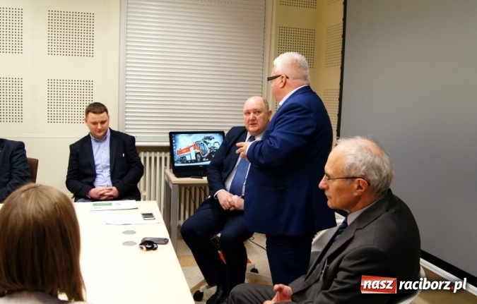 Zdjęcie w galerii na portalu naszraciborz.pl: Czy numery 997, 998 i 999 przestaną wkr&oacute;tce obowiązywać? wiadomości z regionu