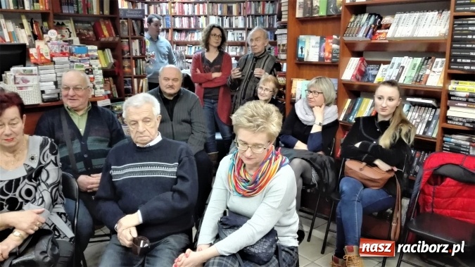 Zdjęcie w galerii na portalu naszraciborz.pl: O raciborskiej architekturze w księgarni Sowa wiadomości z regionu