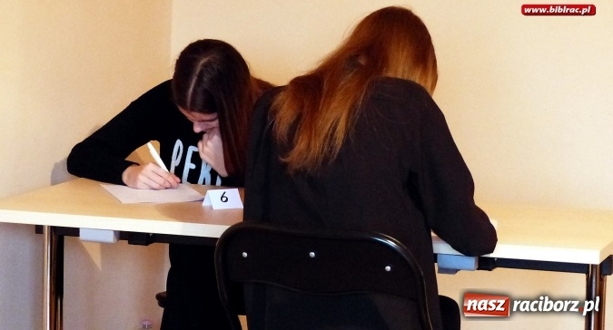 Zdjęcie w galerii na portalu naszraciborz.pl: Więzień labiryntu - raciborska biblioteka zorganizowała konkurs wiedzy wiadomości z regionu