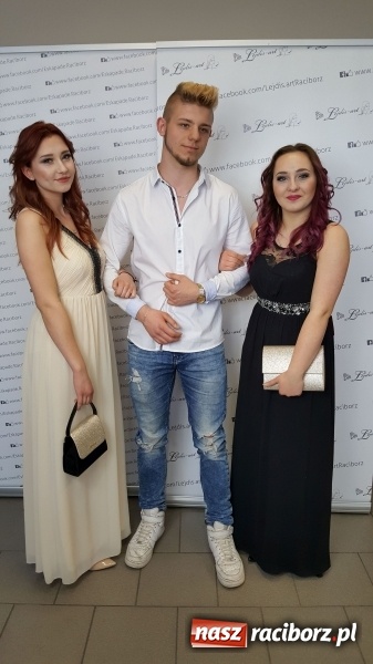 Zdjęcie w galerii na portalu naszraciborz.pl: Stylizacja na Czerwony Dywan, czyli konkurs fryzjerski w CKZiU nr 1 wiadomości z regionu