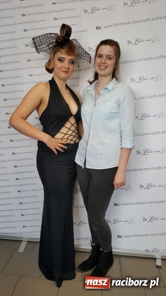 Zdjęcie w galerii na portalu naszraciborz.pl: Stylizacja na Czerwony Dywan, czyli konkurs fryzjerski w CKZiU nr 1 wiadomości z regionu