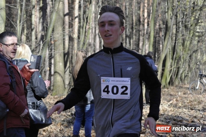 Zdjęcie w galerii na portalu naszraciborz.pl: VI Bieg Twardziela. Piękna pogoda, trudna trasa, rekordowa liczba uczestników wiadomości z regionu