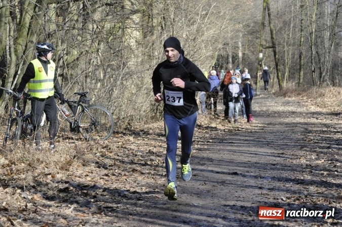 Zdjęcie w galerii na portalu naszraciborz.pl: VI Bieg Twardziela. Piękna pogoda, trudna trasa, rekordowa liczba uczestników wiadomości z regionu