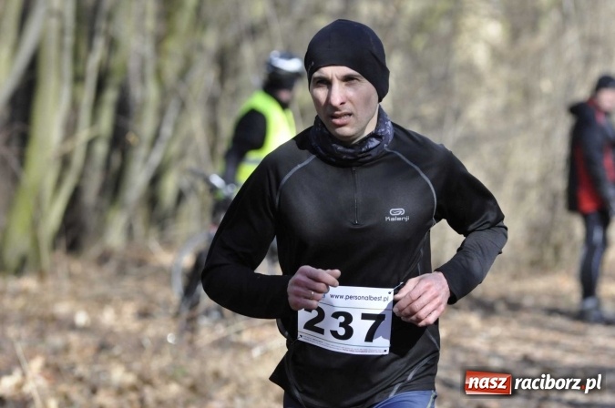 Zdjęcie w galerii na portalu naszraciborz.pl: VI Bieg Twardziela. Piękna pogoda, trudna trasa, rekordowa liczba uczestników wiadomości z regionu