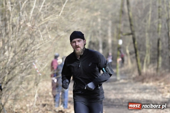 Zdjęcie w galerii na portalu naszraciborz.pl: VI Bieg Twardziela. Piękna pogoda, trudna trasa, rekordowa liczba uczestników wiadomości z regionu